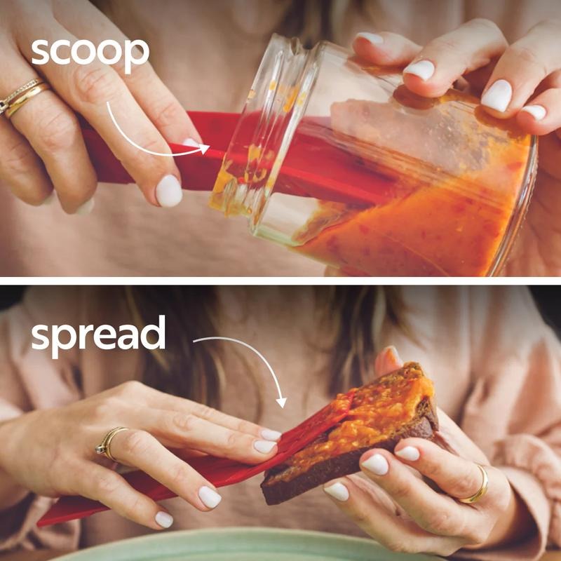 Essential kitchen utensil set: 2 space-saving foldable measuring spoons for cooking & baking.