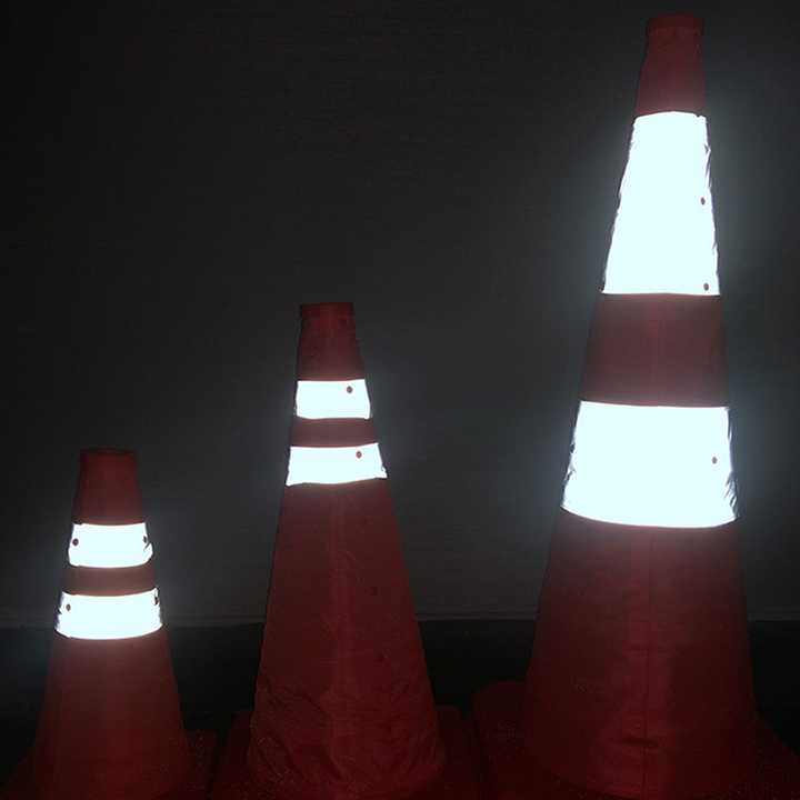 Car accessory: foldable reflective safety cone with LED, quick to set up for emergency stops