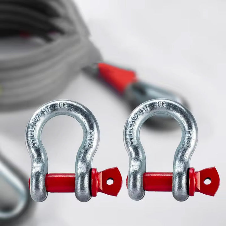 Detail shot of the tough abrasion-resistant coating on a kinetic off-road recovery rope