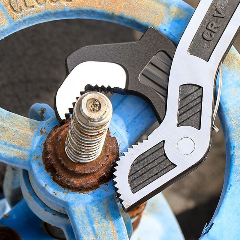 Durable self-locking pipe wrench showcasing its robust construction and long-lasting quality