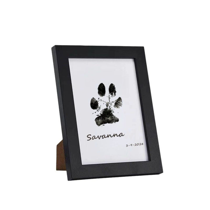 Contents of Inkless Pet Paw Print Kit: ink pad, cards, and instructions