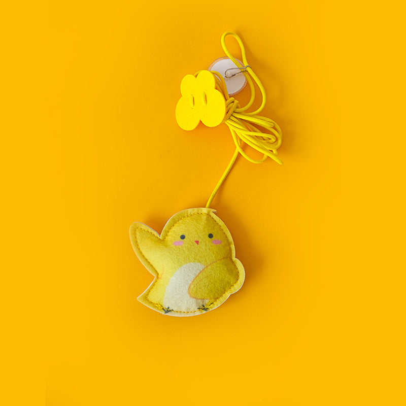 Diagram illustrating how to easily install the adjustable hanging cat toy for indoor playtime enrichment