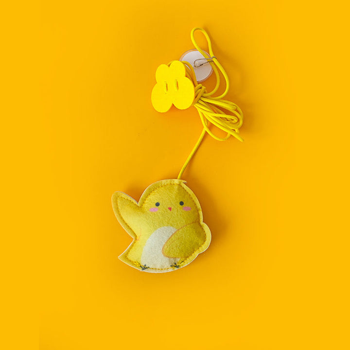 Diagram illustrating how to easily install the adjustable hanging cat toy for indoor playtime enrichment