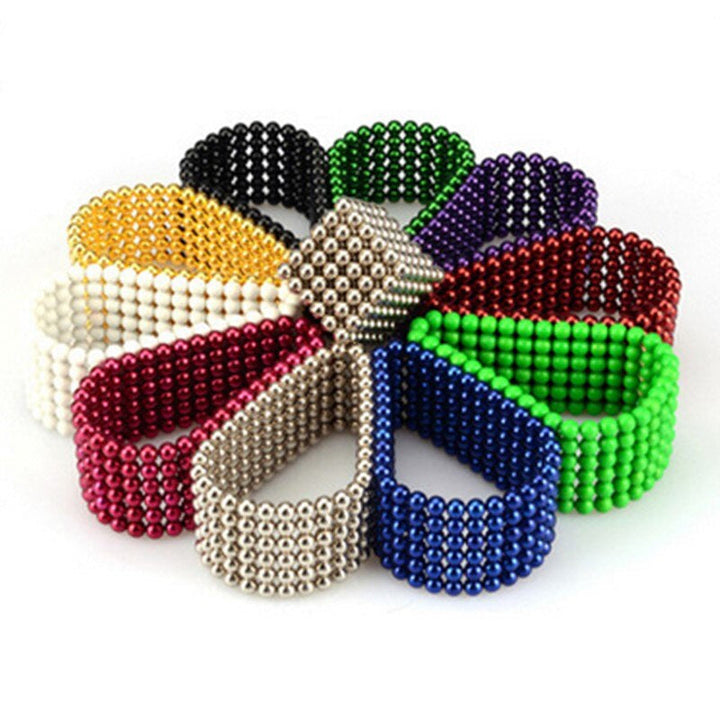 Magnetic building balls set for kids & adults; a versatile construction, puzzle, fidget & stress relief toy.