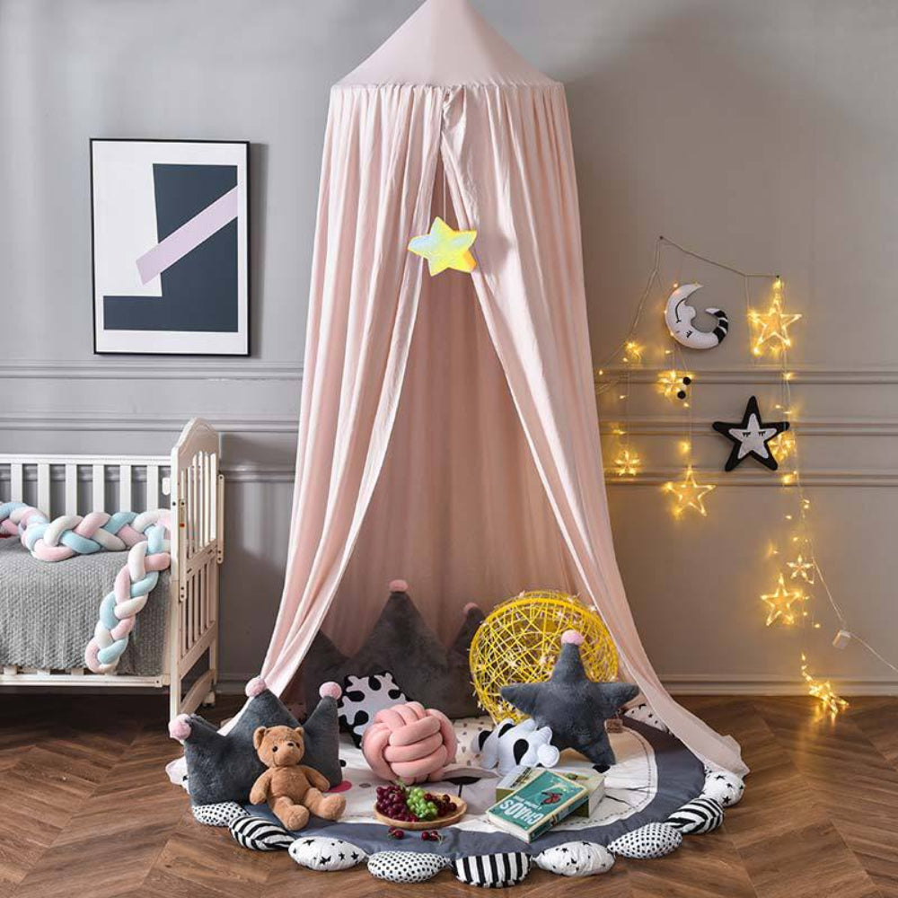 Cozy kids' bed net & play tent, an enchanting polyester canopy for a child's bedroom decor.