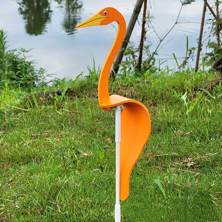 Flamingo kinetic sculpture, robust and weather-resistant, an eye-catching garden decoration