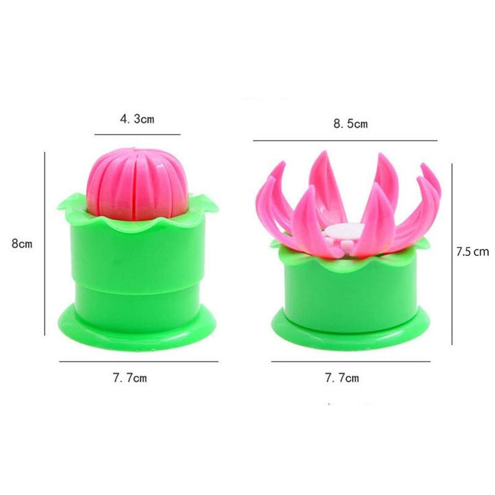 Durable kitchen gadget: dumpling press mold for quick and easy bun and pastry making.
