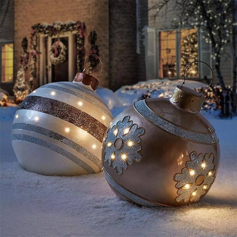 Outdoor inflatable red Christmas ball, ideal for garden or yard holiday decoration