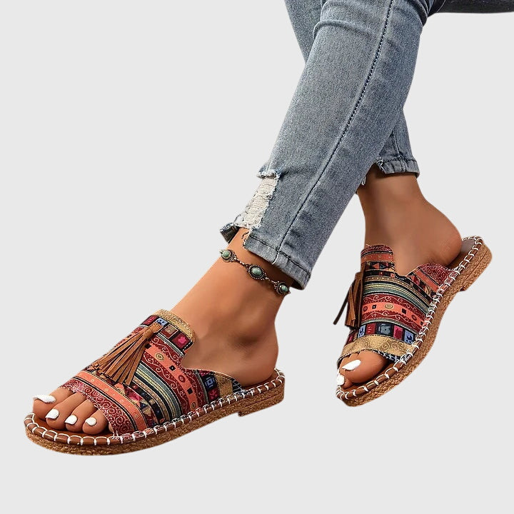 Lorraine women's orthopedic sandals, engineered with a cushioned insole & arch support for ultimate comfort footwear.
