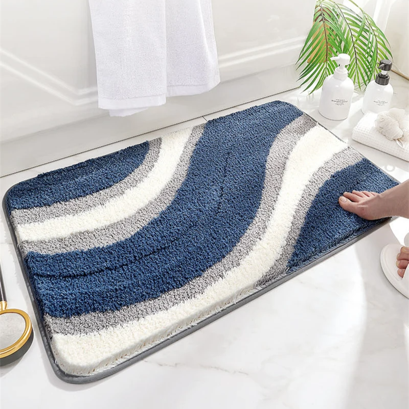 Premium organic weave bath rug for luxurious home comfort. Soft, absorbent, & non-slip bathroom floor mat.