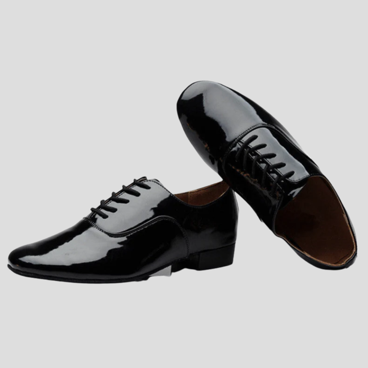 Comfortable men's Latin dance shoes for practice & competition, featuring a secure fit for confident dance.