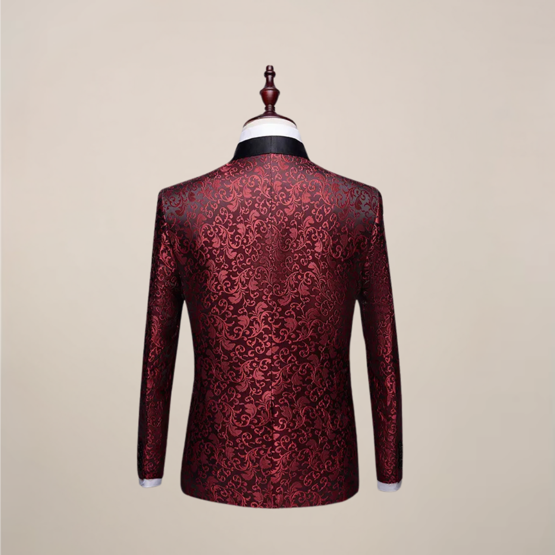 Men's formal slim fit blazer in classic black, perfect wedding attire & gala outfit for men.