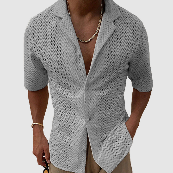 Comfortable men's casual shirt, short-sleeve, breathable, featuring a modern wave pattern; excellent for summer days.