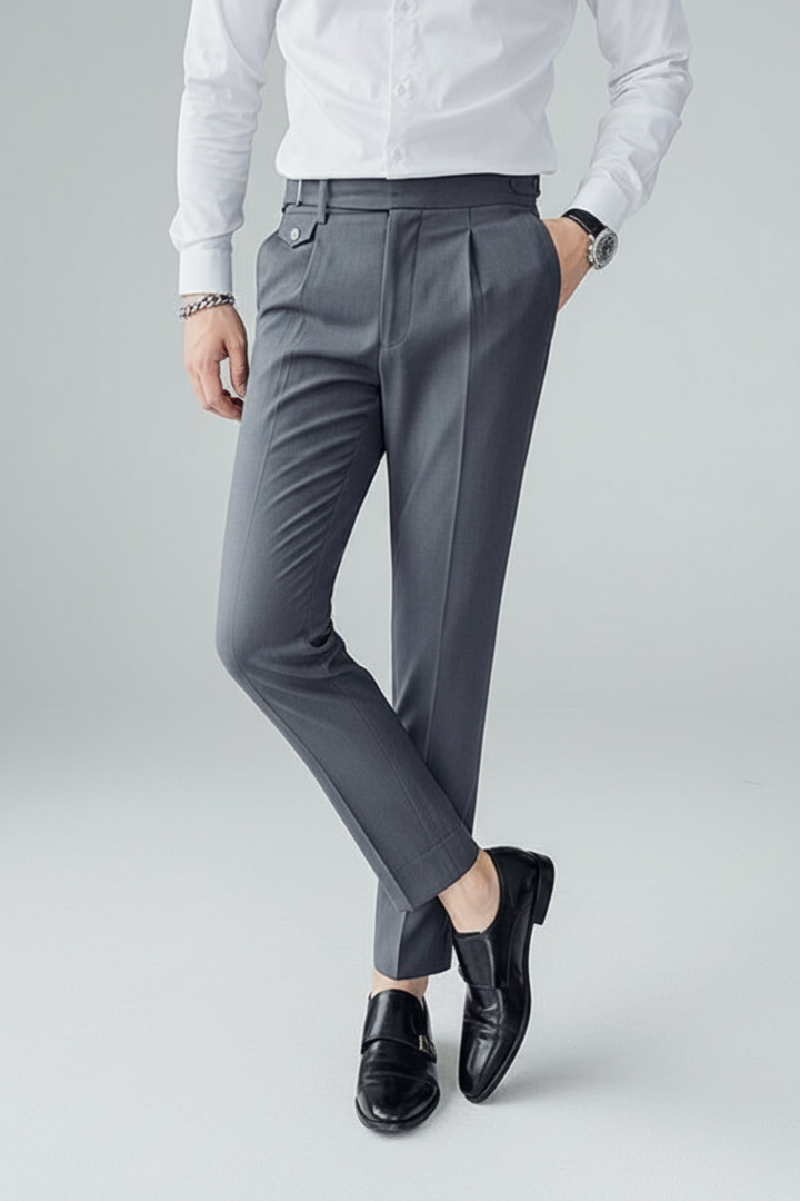 Professional men's tailored pleated trousers, comfortable for daily office wear & elegant business settings.