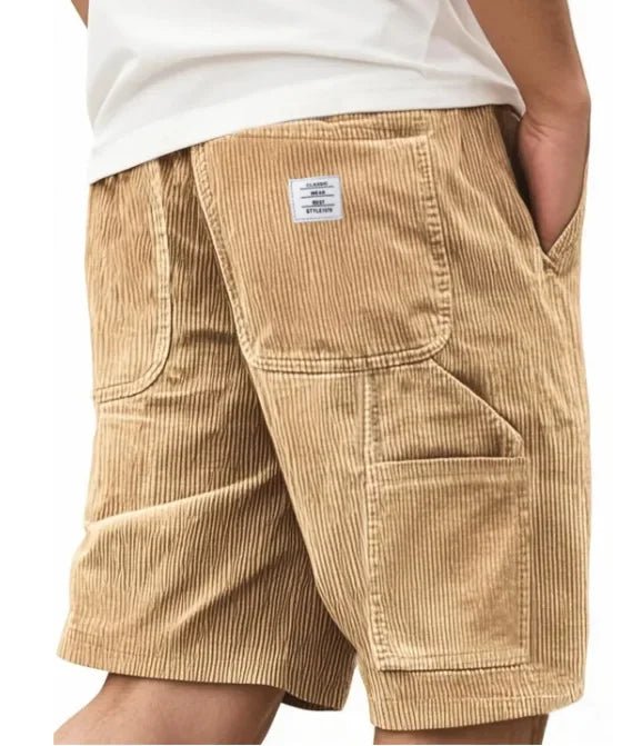 Ultra-comfortable men's cargo shorts, relaxed fit, knee length. Ideal for active summer lifestyles.