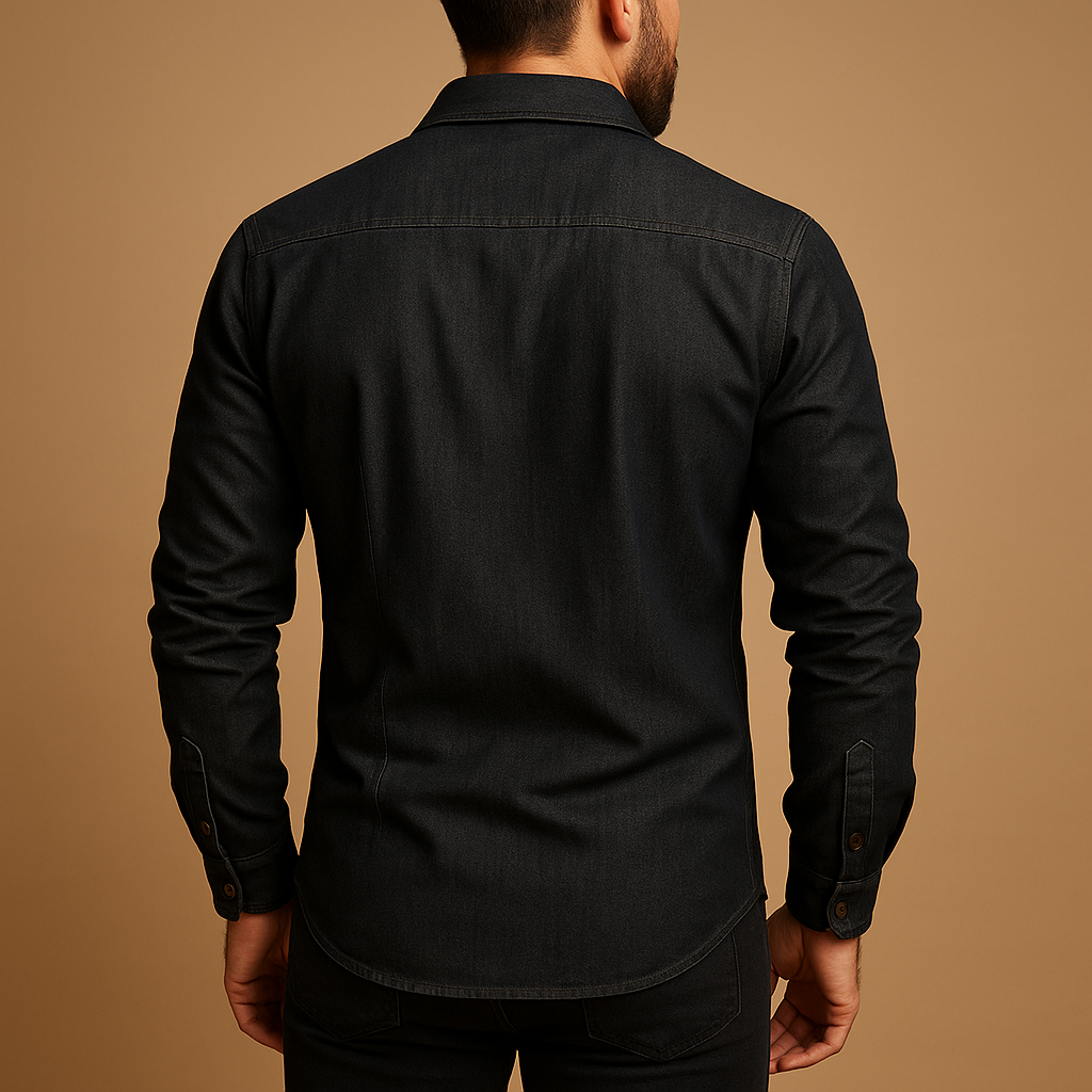 Comfortable men's long sleeve button-down shirt for versatile casual wear. Ideal for daily fashion.