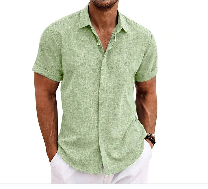 Comfortable men's summer short sleeve shirt. Solid color button-up, ideal for casual fashion and versatility.