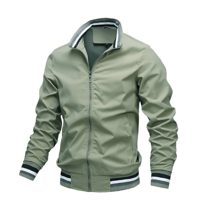 Stylish men's bomber jacket in olive green, featuring a zipper closure and ribbed cuffs/hem