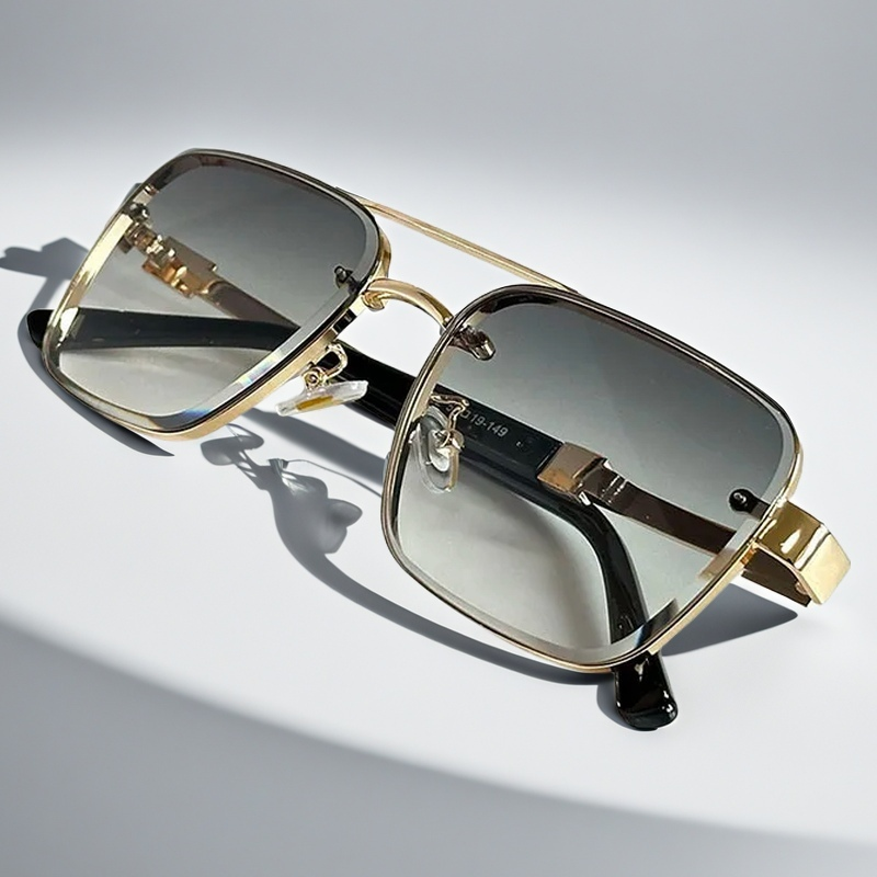 Men's classic gold frame aviator sunglasses, gradient lenses, modern design, ultimate UV protection.