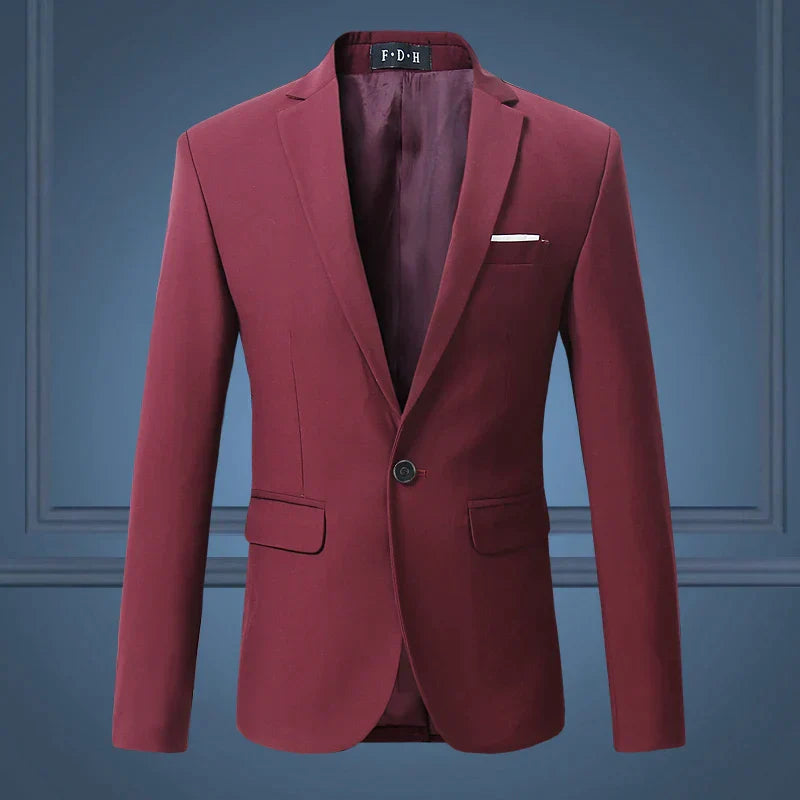 Stylish men's one-button tailored blazer, a classic piece for sophisticated men's fashion.