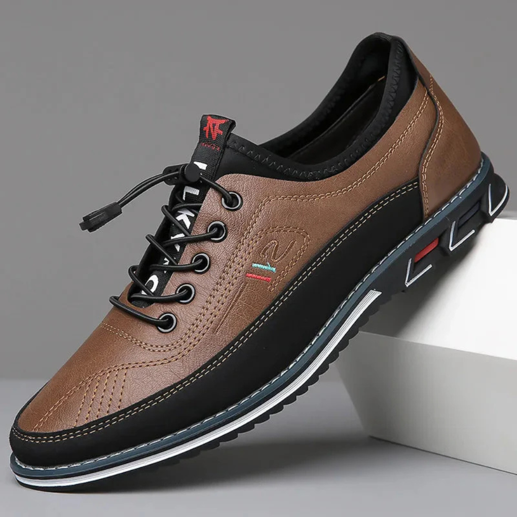 Sleek black leather Oxford shoes for men, featuring a polished finish. Ideal formal footwear or smart-casual elegance.