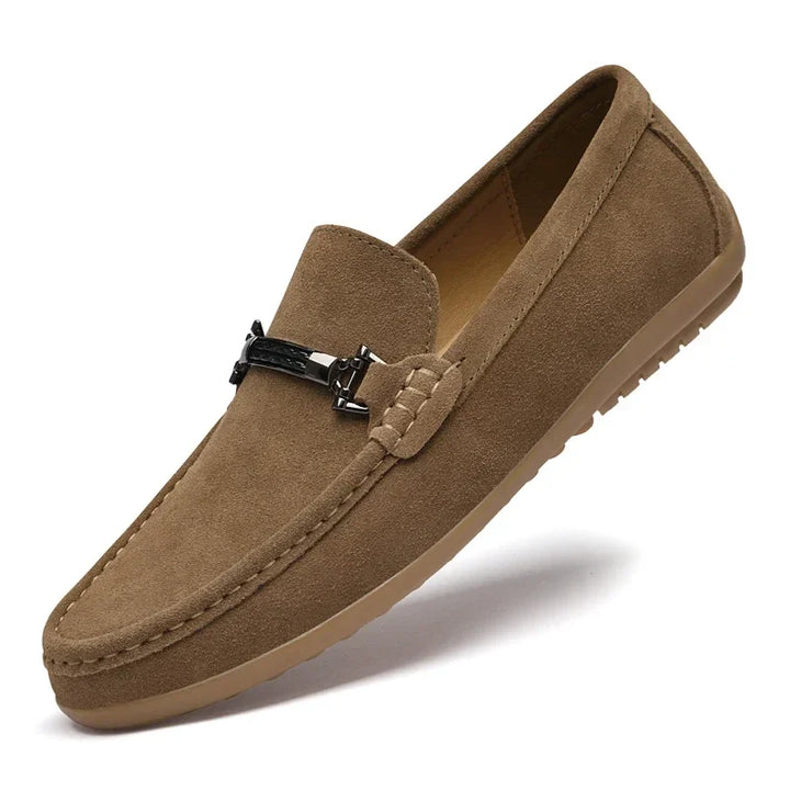 Men's suede comfort loafers in a classic black, a versatile and essential addition to any wardrobe