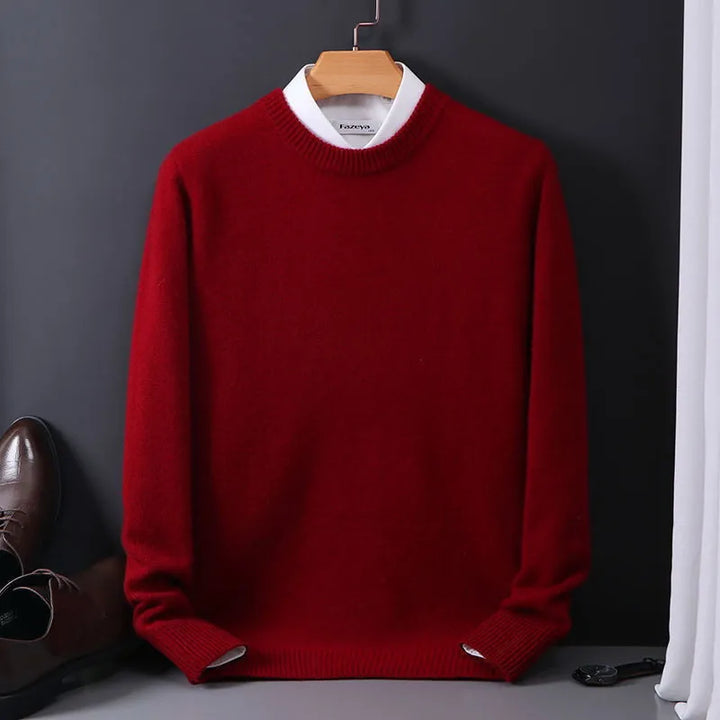 Men's classic crew neck sweater in soft knit, perfect for versatile everyday style, casual or office wear.