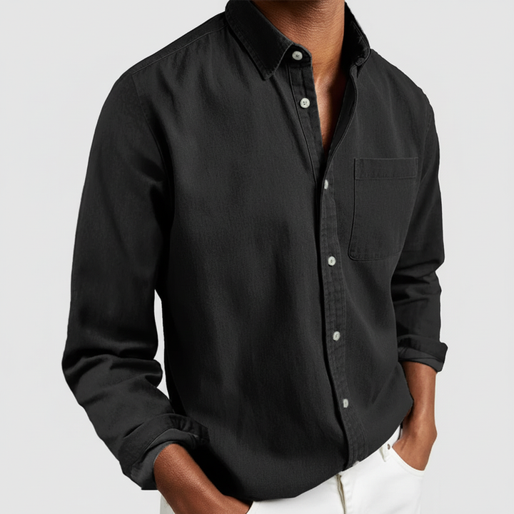 Classic fit men's long sleeve button-down shirt. Ideal for men's versatile fashion, casual or smart casual looks.