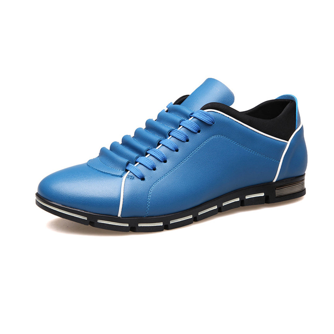 Men's casual low-top lace-up shoes, a classic choice for comfort and versatile daily style.