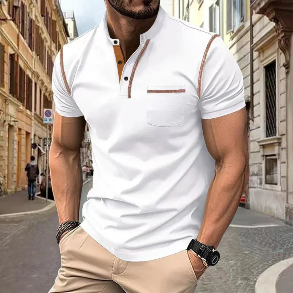 Essential men's short-sleeve polo shirt, ideal for summer activities, casual outings, or a comfortable golf round.