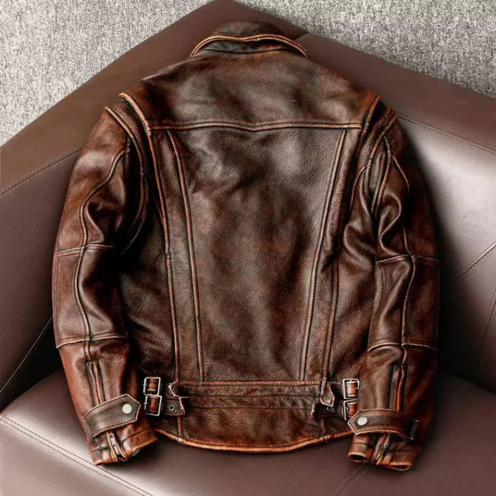 Classic men's retro jacket, a versatile vintage fashion piece. Enduring timeless style outerwear for men.