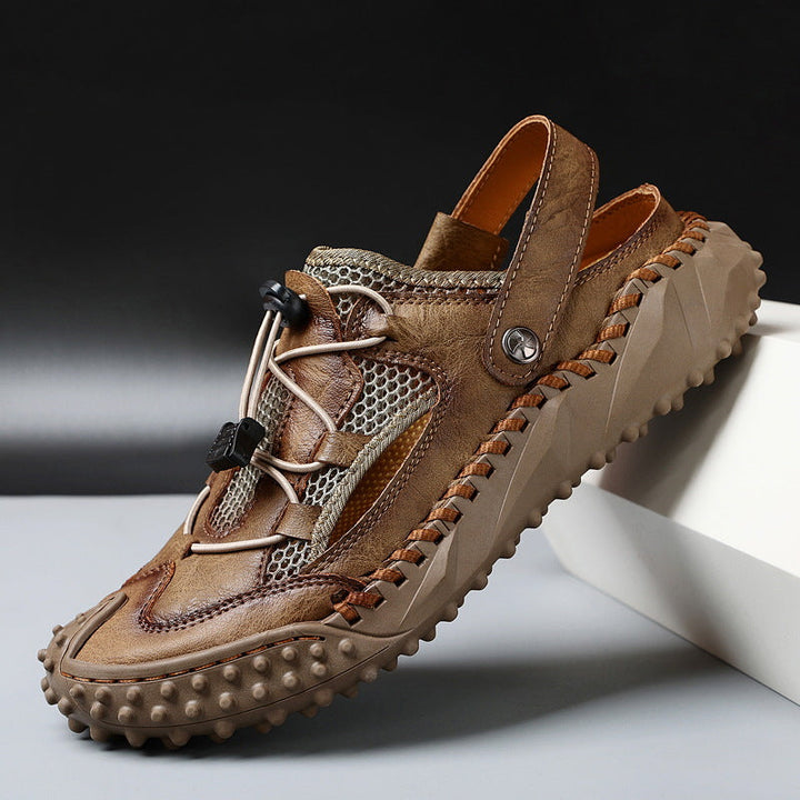 Summer casual men's closed-toe sandals with secure slingback. Perfect for comfortable outdoor everyday wear.