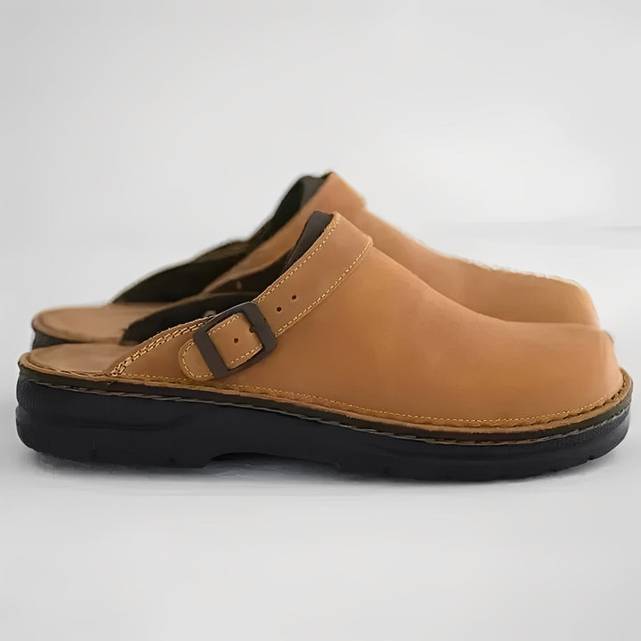 Soft men's comfortable house slippers, ideal for home wear, featuring a supportive removable insole.