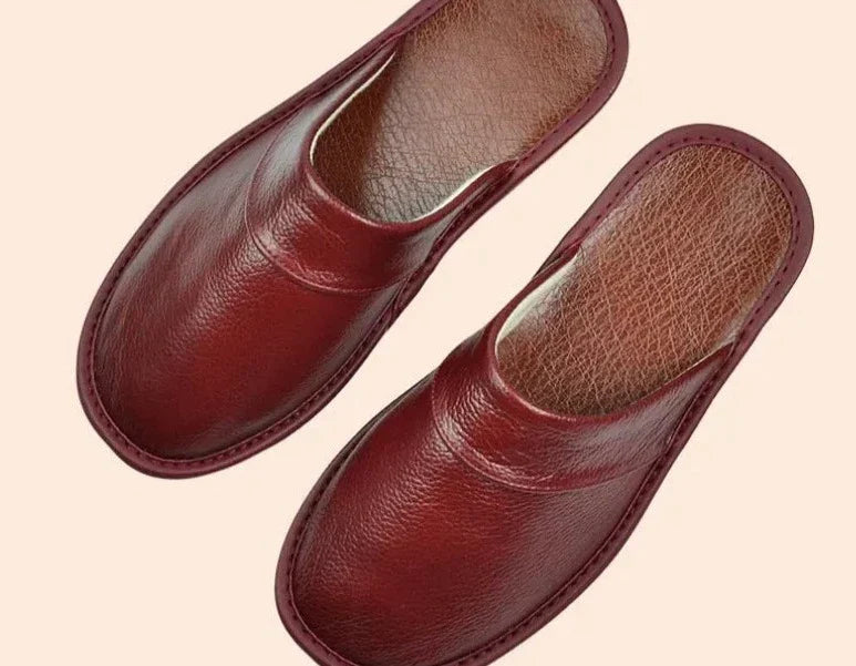 Close-up of cushioned insole in men's comfort slippers, providing support for indoor footwear.
