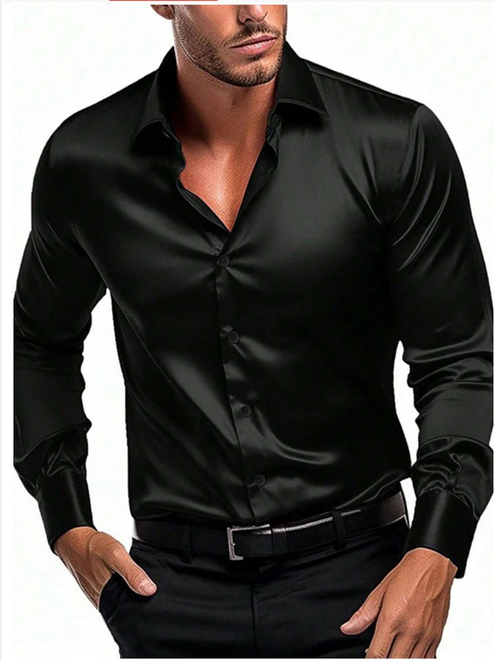 Refined men's dress shirt, long sleeve, with an elegant Italian collar & polished sheen. Ideal for formal business wear.