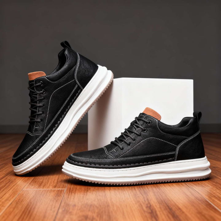 Men's fashion sneakers in a practical design, combining everyday comfort with a modern casual look.