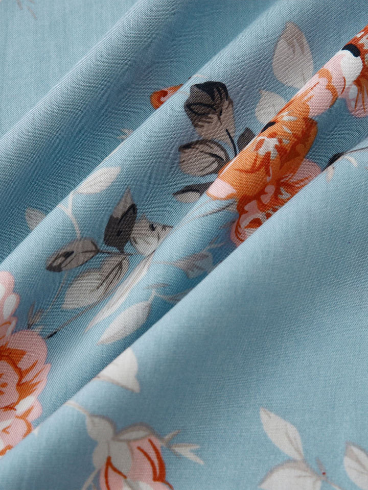 Sophisticated men's floral summer shirt, short sleeve button-down for casual comfort.