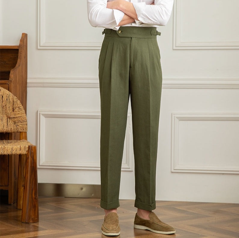 Versatile men's high-waisted pleated trousers, suitable for formal events and smart casual Italian fashion.