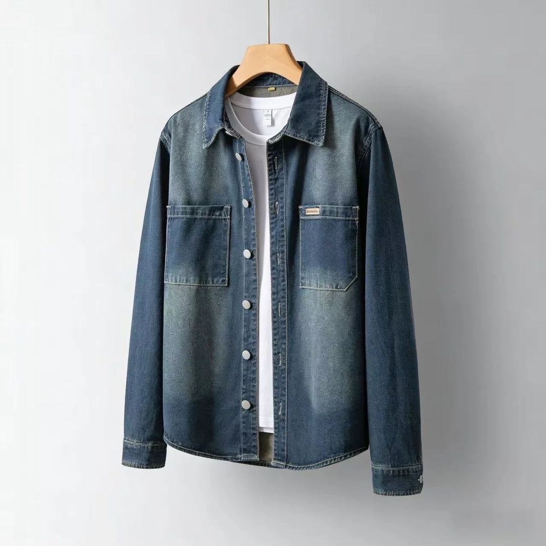 Men's casual overshirt, a stylish and versatile layering piece, essential for modern wardrobes.