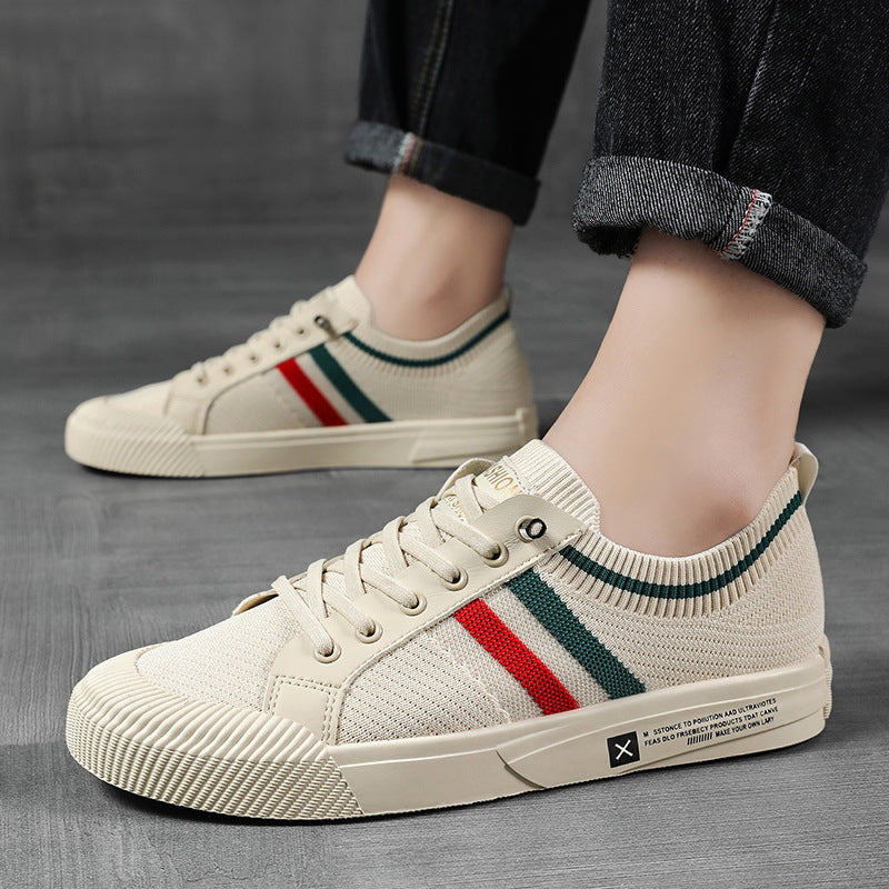 Stylish men's athletic casual sneakers, lightweight and comfortable for everyday walking and wear.