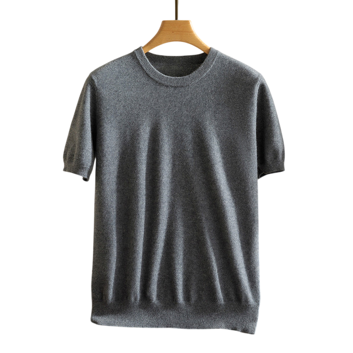 Versatile men's premium t-shirt, crewneck, soft fabric, ideal for casual fashion.