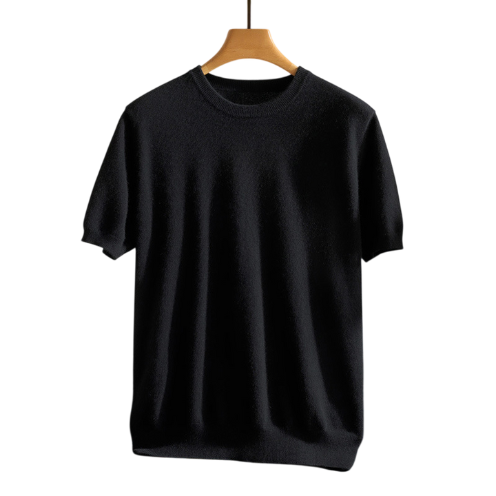 Relaxed fit men's luxury tee, premium short sleeve top, comfortable & versatile casual wear.