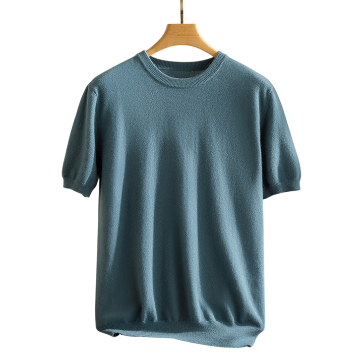 High-quality men's premium tee, short sleeve, luxury feel, relaxed fit for ultimate comfort.