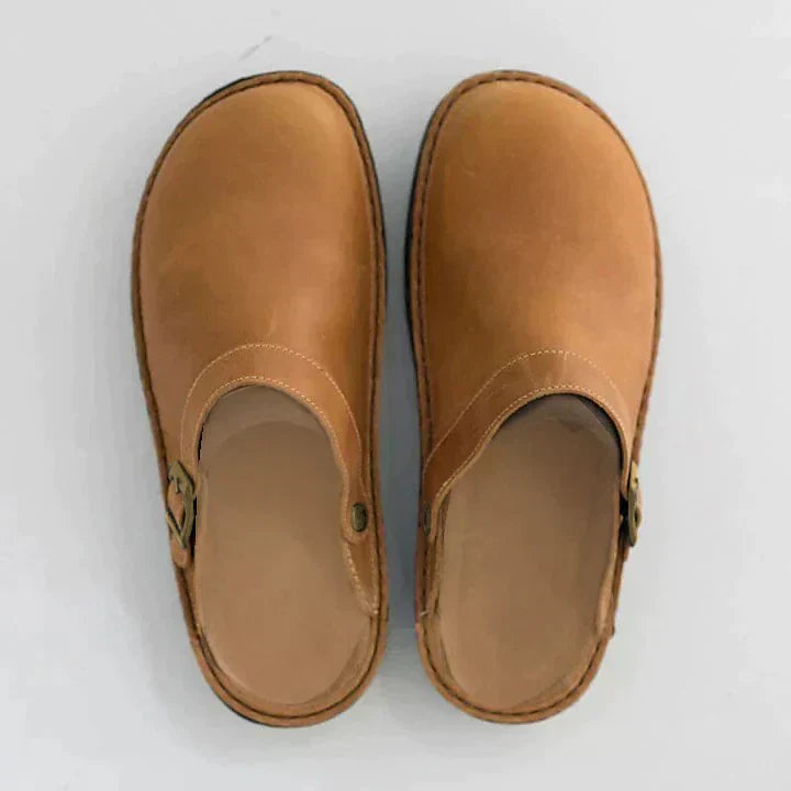 Men's slip-on comfort clogs for casual footwear & everyday wear, offering orthopedic support.