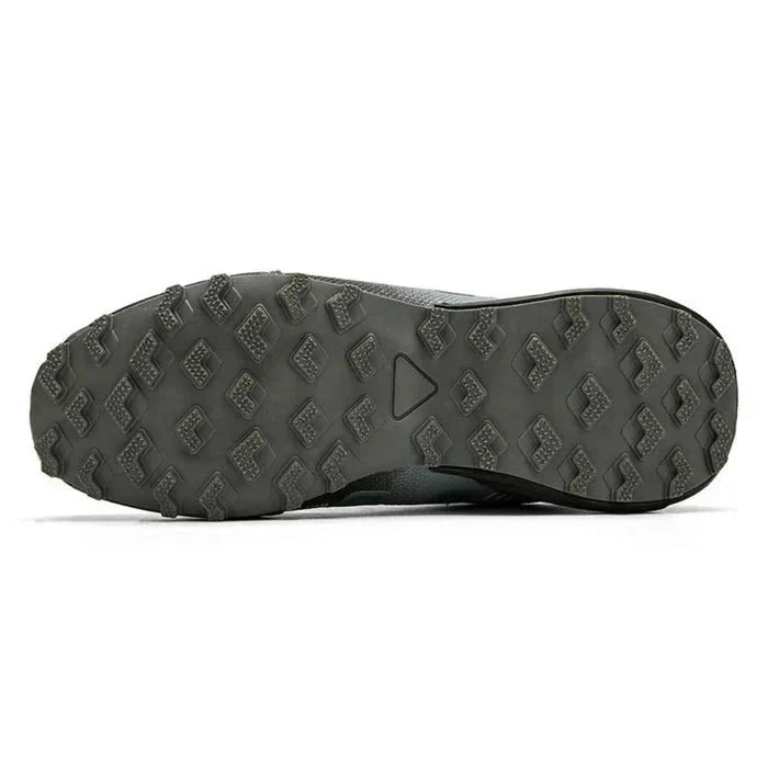 Experience all-day comfort with these men's orthopedic sneakers, engineered for active lifestyles and pain relief.