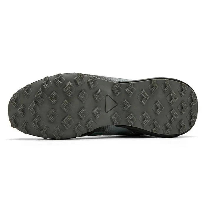 Versatile men's camo orthopedic support sneakers with cushioned sole, ideal for walking, active wear, and casual use.