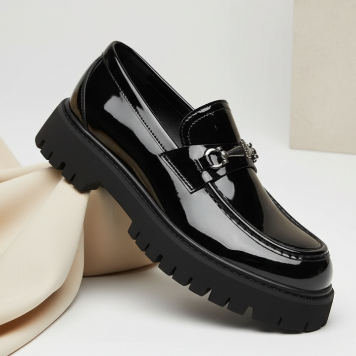 Sharp men's formal shoes: polished slip-on loafers for a refined business or stylish casual look.