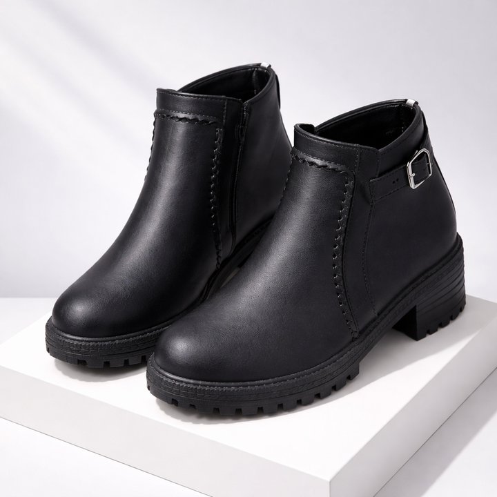 Men's orthopedic ankle boots in black leather, perfect for casual fashion and long-lasting durability