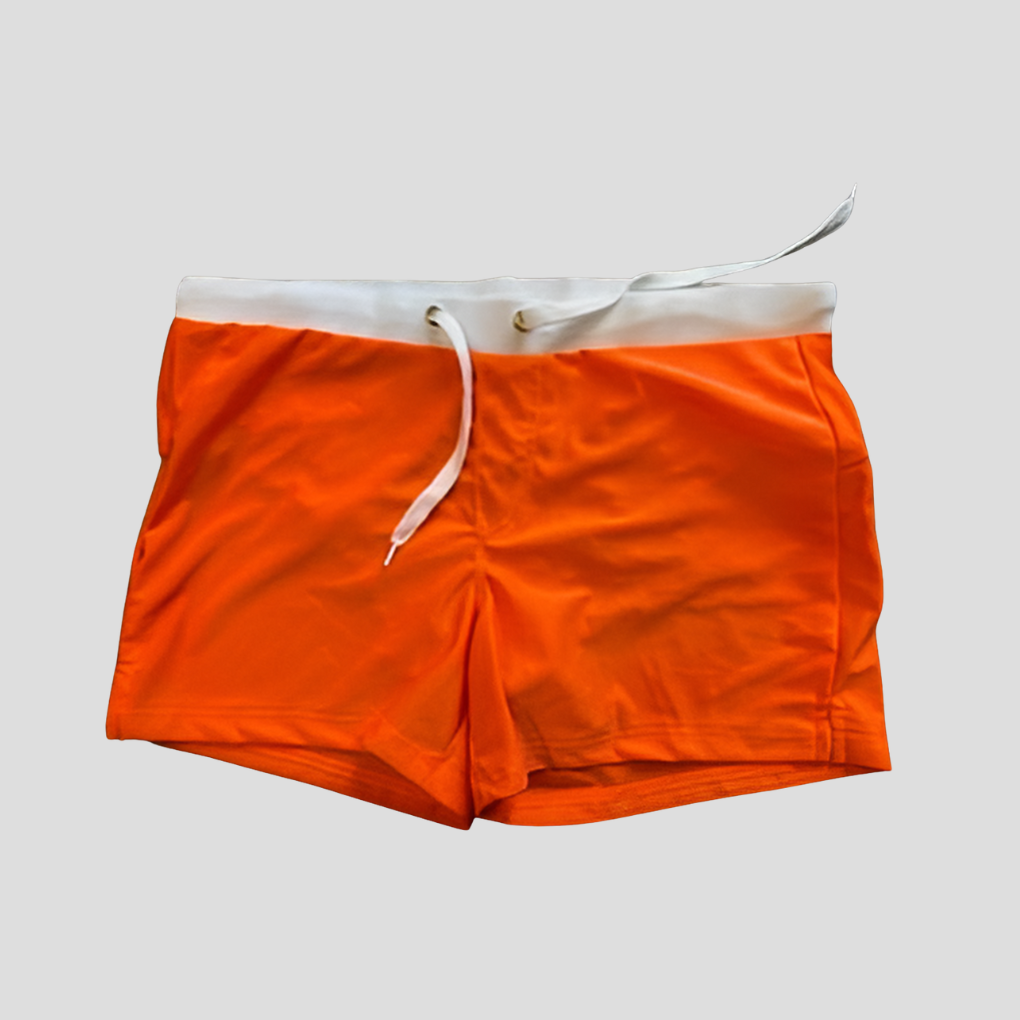 Durable men's quick-dry board shorts, engineered for active lifestyles and comfortable summer wear.
