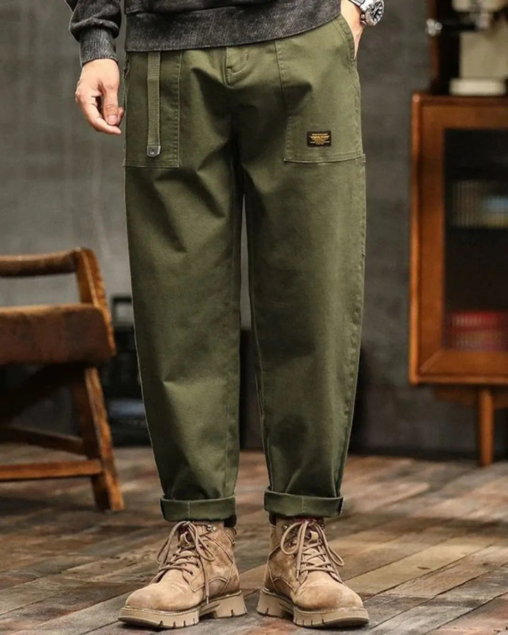Men's relaxed fit cargo pants with multiple utility pockets, perfect for casual everyday wear.